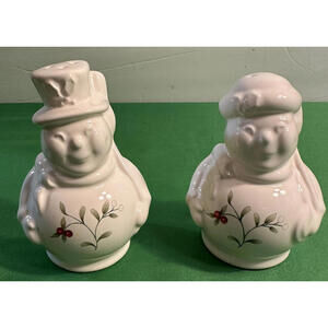 Pfaltzgraff Winterberry Snow People Christmas Salt & Pepper Shakers 1996 USA